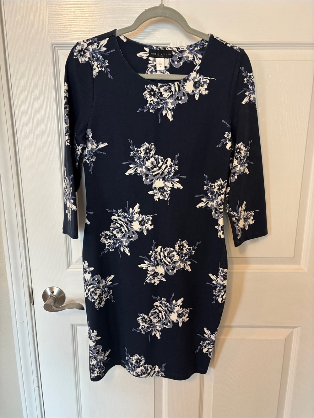 Simply Styled Navy and White Floral Long Sleeve Dress